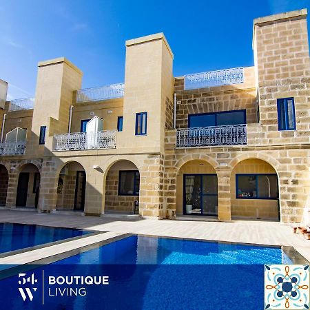 Bed and Breakfast Fiftyfour West Boutique Living Għarb Exteriér fotografie