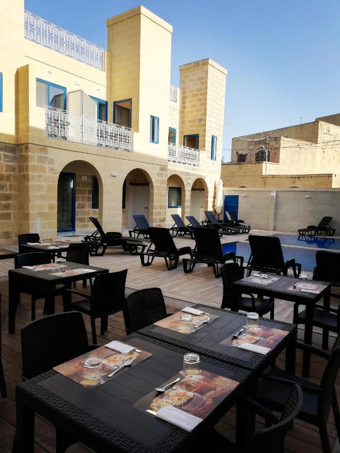 Bed and Breakfast Fiftyfour West Boutique Living Għarb Exteriér fotografie