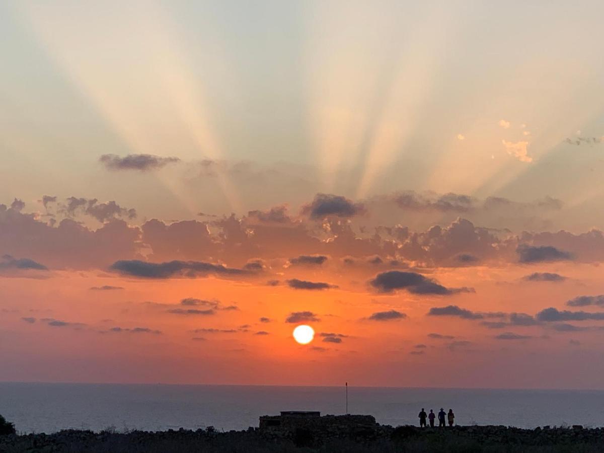 Bed and Breakfast Fiftyfour West Boutique Living Għarb Exteriér fotografie