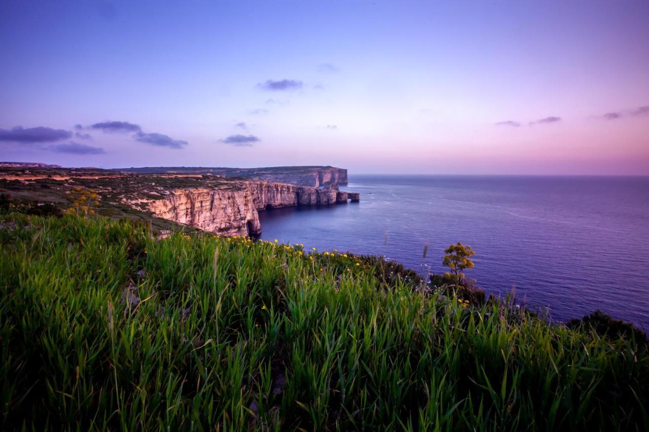Bed and Breakfast Fiftyfour West Boutique Living Għarb Exteriér fotografie