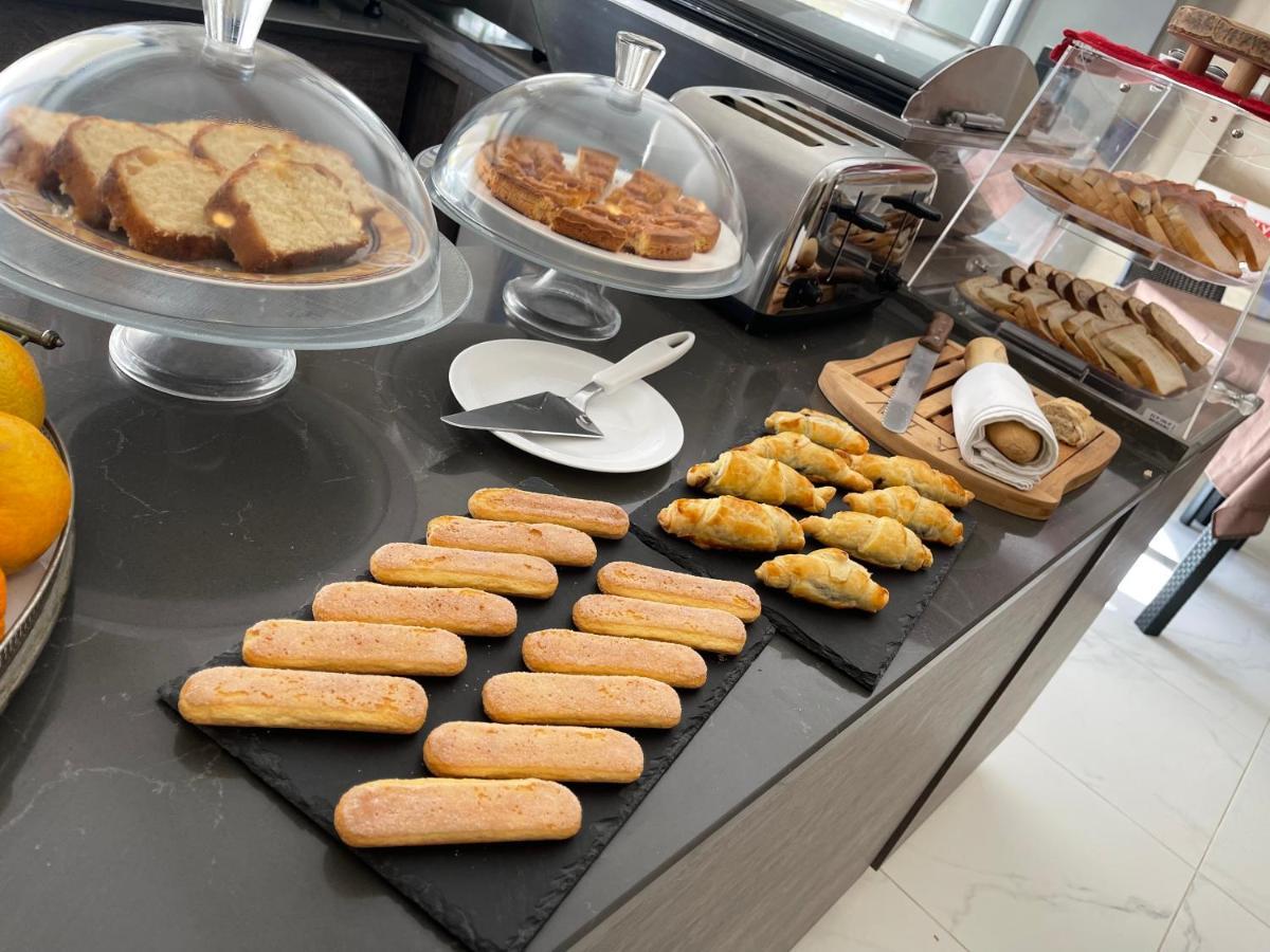 Bed and Breakfast Fiftyfour West Boutique Living Għarb Exteriér fotografie