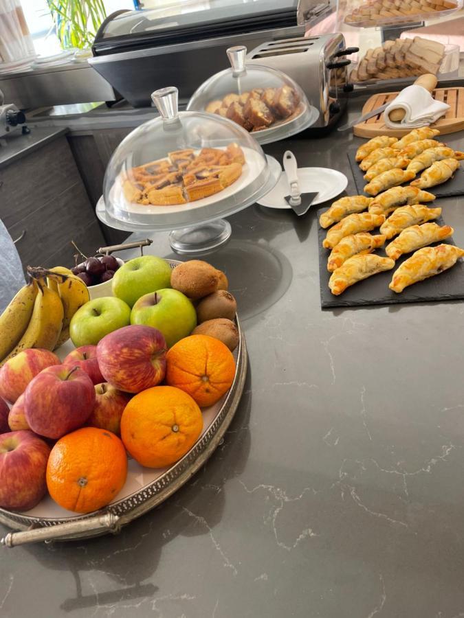 Bed and Breakfast Fiftyfour West Boutique Living Għarb Exteriér fotografie